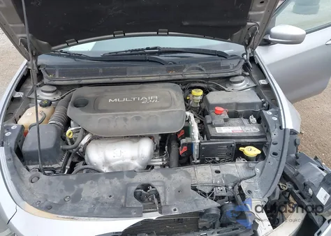 2015 Dodge Dart Sxt z USA, uszkodzony, nr VIN 1C3CDFBB3FD315187